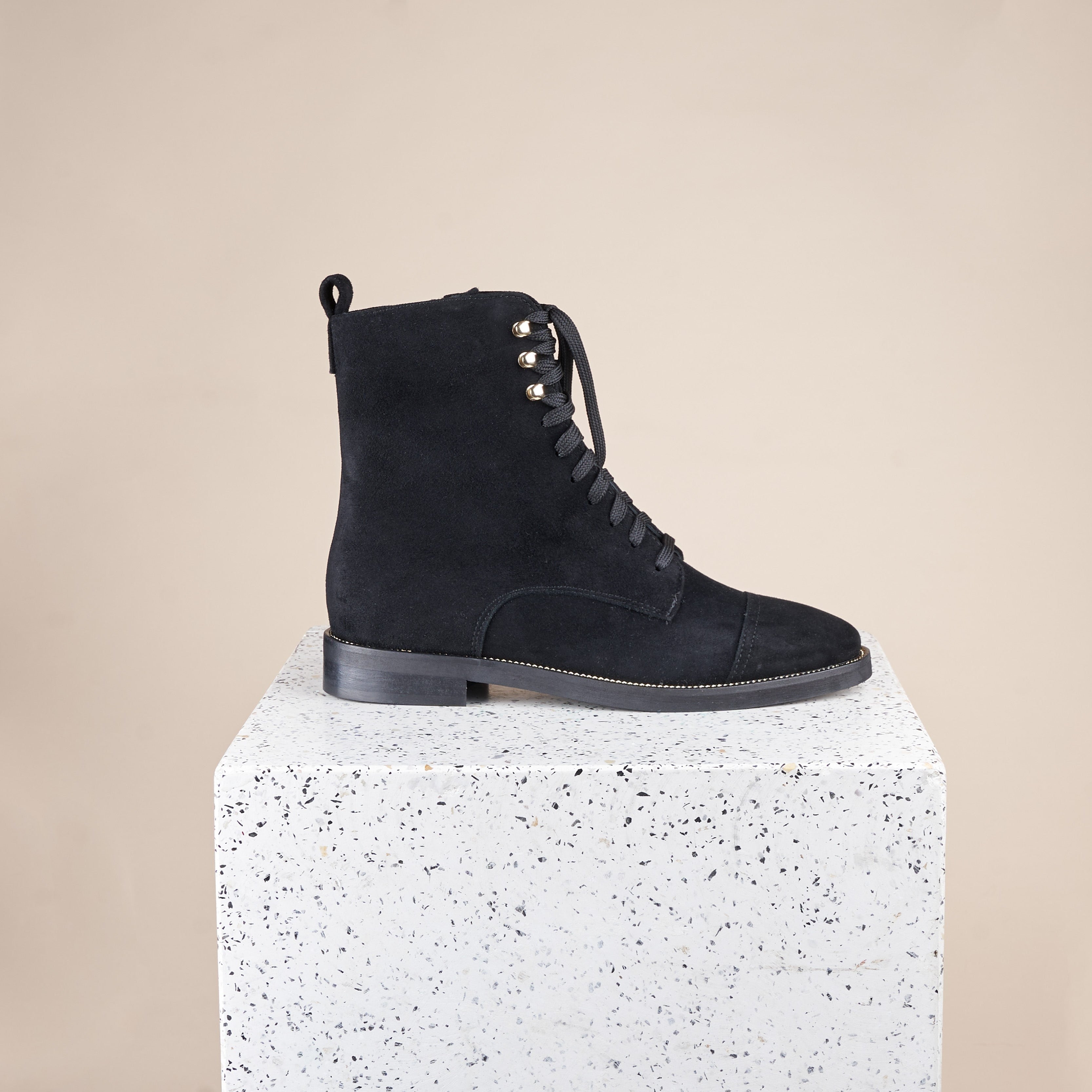 Catania Boot Black Suede