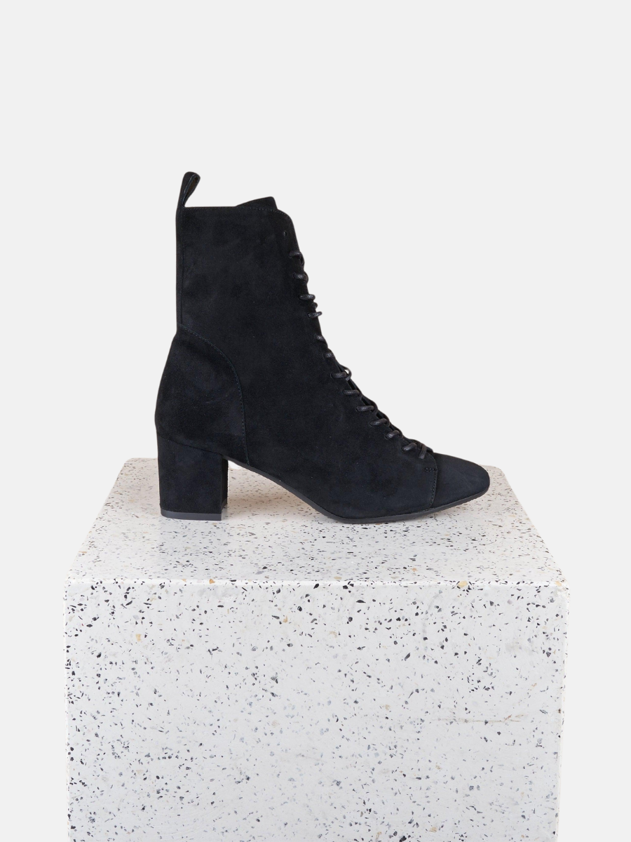 Venezia Boot Black Suede