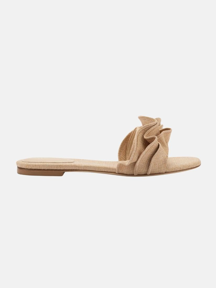 Ivy Ruffle Flat Mule In Beige Raffia